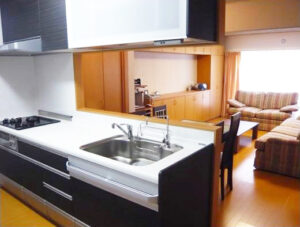 LDKのレイアウトを大幅変更。<br>新築同様の住まいに。